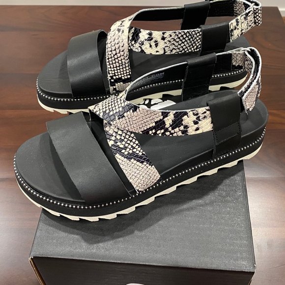 SOREL Women Leather Sandals Size 7.5 - Picture 3 of 6